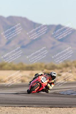 media/Dec-07-2025-CVMA (Sun) [[3e7d2de5dc]]/Race 16-Formula Middleweight/